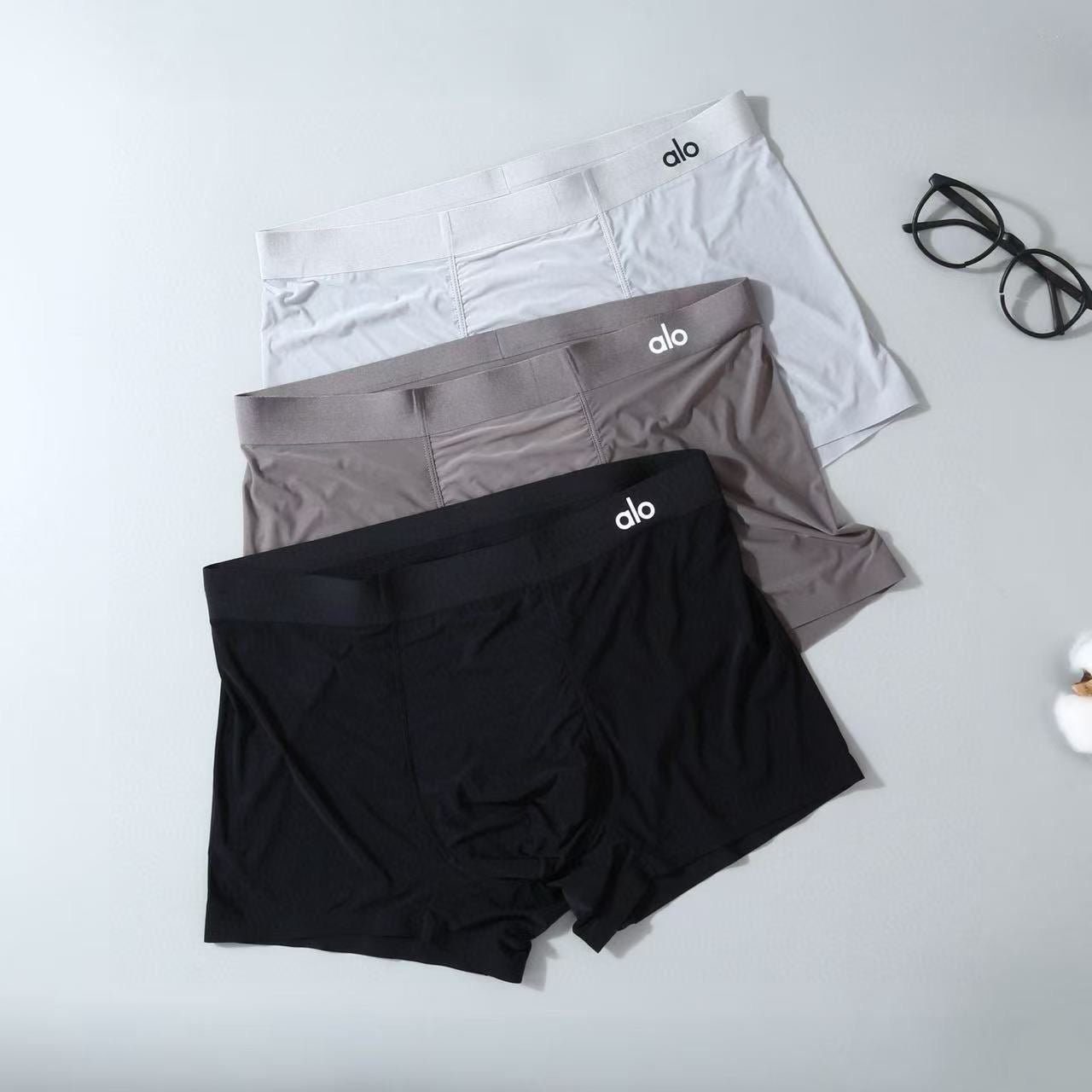 ON BOX PACK UNDERWEAR PACK OF 3 PCS BB